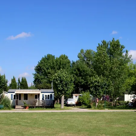 Les Peupliers Camping *